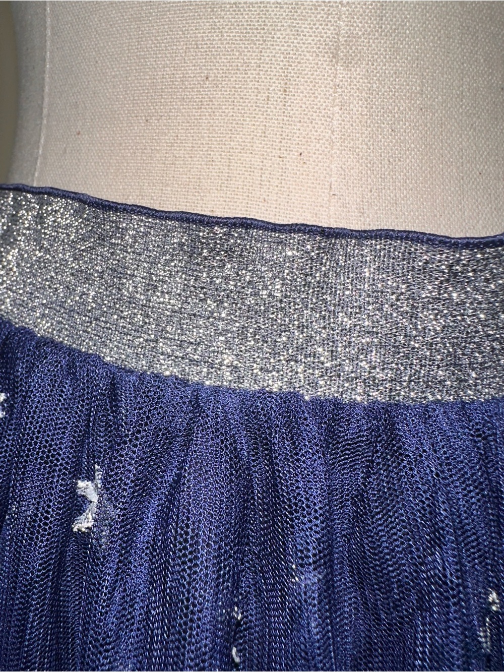 Hanna Andersson Navy Tulle Skirt with Silver Star Waistband - Picture 4 of 5